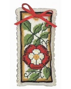 Embroidery kit. Lavender sachet. Pansies. Textile Heritage Collection. 118960