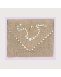 Linen envelop like pochette to embroider by cross stitch. Motive: jewels pearls. Le Bonheur des Dames. 5063