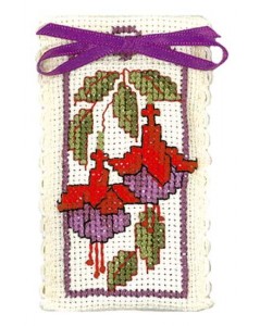 Embroidery kit. Lavender sachet. Fuchsias. Textile Heritage Collection. 611133